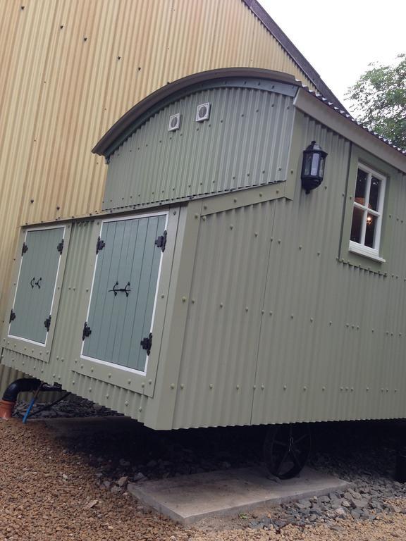 Posh Huts Farmstay Falstone Экстерьер фото